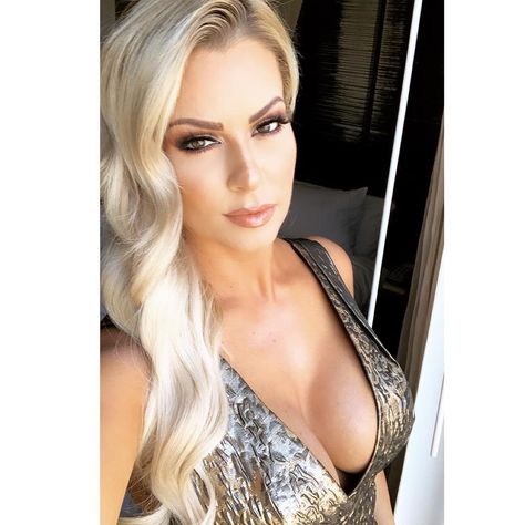 Maryse Fan🔥 on Instagram: “Throwback to Hall of Fame last year 😍! . . #wwenetwork #wwe #maryse #maryseouellet #marysemizanin #sdlive #smackdown #wweraw #smackdownlive…” Maryse Wwe, The Miz And Maryse, Maryse Mizanin, Maryse Ouellet, Cheer Picture Poses, Balayage Hair Dark, Wwe Girls, Wrestling Divas, Blonde Hair Blue Eyes