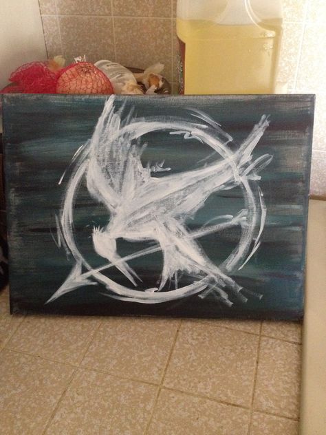 I painted this ish hunger games mocking jay Hunger Games Art Drawing, Hunger Games Painting, Hunger Games Art, Games Painting, Jacket Painting, Games Aesthetic, Mocking Jay, Alpha Gam, Painting Stuff