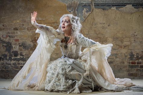 Literary Halloween Costumes, Literary Party, Paula Wilcox, Pilgrim Costume, Halloween Costumes For Adults, Sea Costume, Higher Art, Miss Havisham, Gatsby Costume