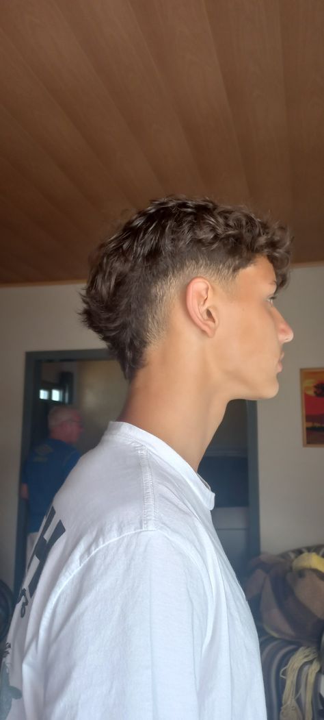 Modern Guy Haircut, Haircut Ideas Men Short, Modern Man Hairstyles, Mullet With A Fade, Mens Taper Mullet, Taper Fringe Boys, Modern Mullet Burst Fade, Straight Hair Mens Haircuts, Low Taper Fade Haircut Mullet