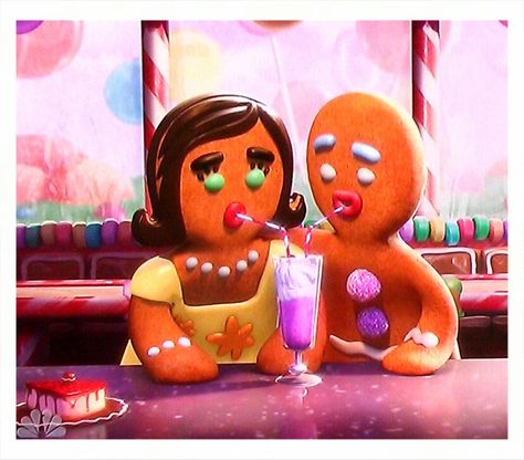 Gingy and Sugar from shrek. Shrek Gingy, Shrek Gingerbread, Gingerbread Man Shrek, Shrek Drawing, Shrek Aesthetic, The Muffin Man, Gingerbread Couple, 365 Challenge, Paris Disneyland