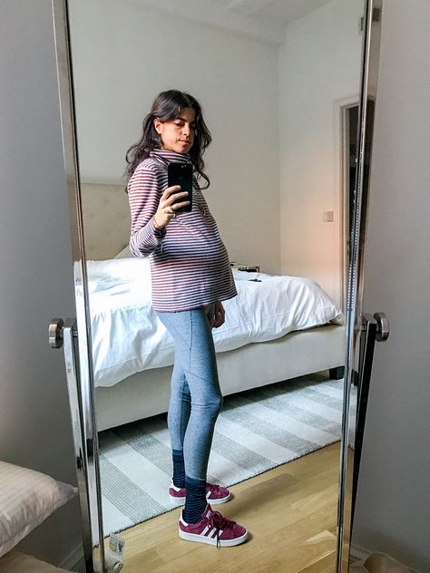 How Pregnancy Changed My Style, in 30 Mirror Selfies - Man Repeller Leandra Medine Style, Bump Fashion, Pregnant Style, Flamboyant Natural, Roger Vivier Shoes, Pregnancy Style, Leandra Medine, Stockholm Street Style, Man Repeller