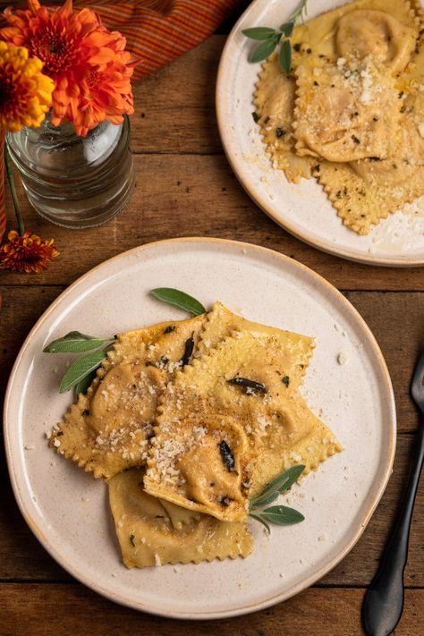 Pumpkin Ravioli Sauce, Homemade Pumpkin Ravioli, Butter Sage Sauce, Brown Butter Sage, Brown Butter Sage Sauce, Pumpkin Recipes Dinner, Sage Sauce, Pumpkin Ravioli, Brown Butter Sauce