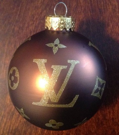 Louis Vuitton Inspired Ornament Louis Vuitton Christmas, Louis Vuitton Inspired, Louie Vuitton, Louis Vuitton Accessories, Vuitton Handbags, All Things Christmas, Louis Vuitton Handbags, Cowhide Leather, Christmas Time