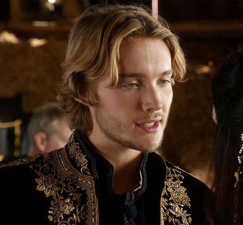 long may she reign Greer Reign, Francis Reign, Francis Valois, Reign Gif, Toby Regbo, Reign, Prince, Gif, Quick Saves