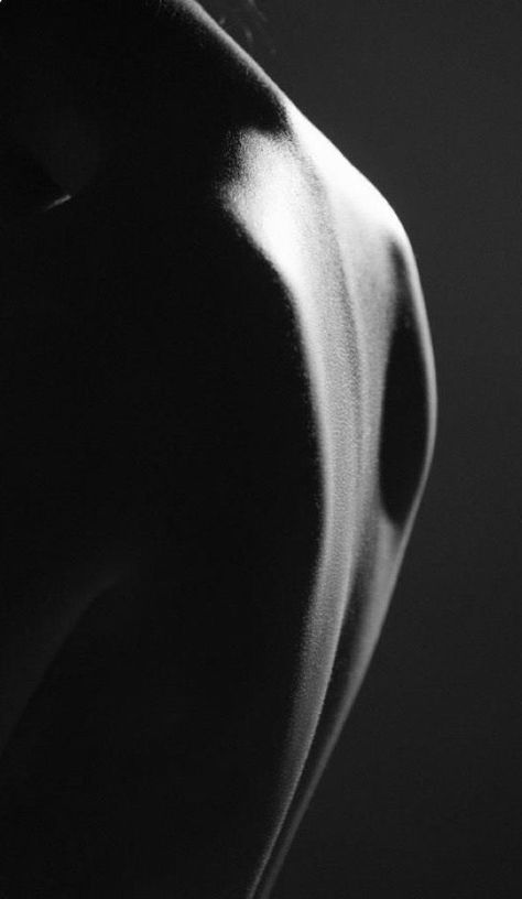 Wallpaper For Android, Body Art Photography, Body Photography, Photographie Portrait Inspiration, Shooting Photo, Photography Inspo, White Photography, Black And White Photography, Film Photography