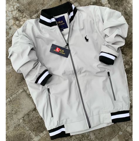 Windsheeter Jacket Outfit, Ralph Lauren Bar, Men Windbreaker, Polo Lauren, Young Mens Fashion, Hype Clothing, Windbreaker Jacket Mens, Men's Windbreaker, Bar Code