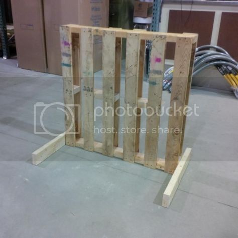 Pallet Bike Racks, Kids Bike Storage, Diy Bike Rack, Bike Rack Garage, Pallet Shed, Support Velo, Bicycle Rack, Bike Stand, Bike Shed