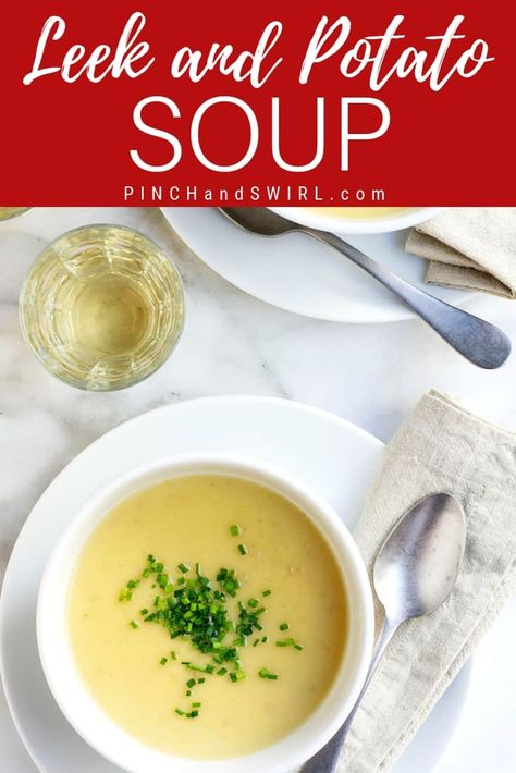 This is the best healthy, creamy Potato Leek Soup! A classic French recipe and it's so easy! Vegetarian option too! #potatoleeksoup #potatoleeksouprecipe #healthypotatoleeksoup Appetizers Potato, Healthy Potato Leek Soup, Creamy Potato Leek Soup, Leeks Soup Recipes, Easy French Recipes, French Recipe, Healthy Potatoes, Potato Leek, Soup Appetizers