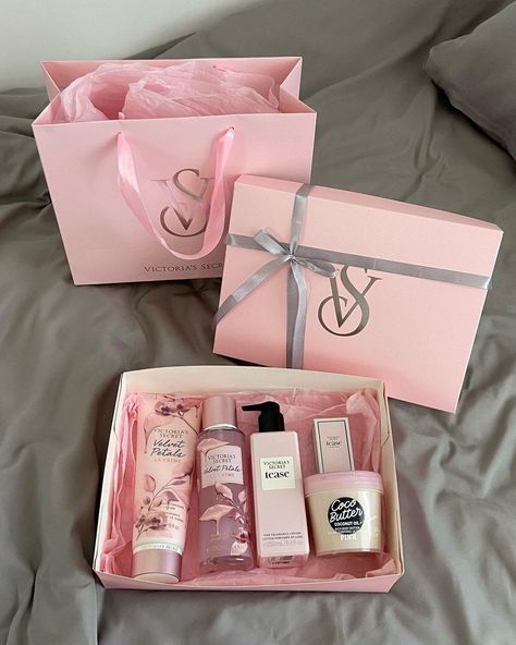 Victoria Secret Gifts, Coconut Oil Lotion, Cute Gifts For Friends, Girly Gifts, Bath And Body Care, Pink Girly Things, Product Recommendations, Where To Shop, Victoria Secrets