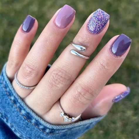 Ritzy Dips, Nail Dipping Powder Colors, Sns Nails Designs, Sns Nails Colors, Quick Nail Art, Purple Set, Graduation Nails, Sassy Nails, Lavender Nails