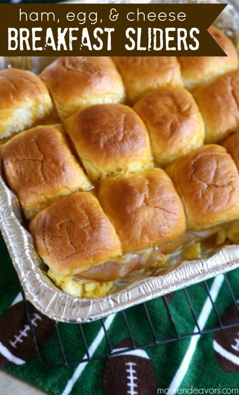 Gameday Breakfast Sliders Gameday Breakfast, Gameday Sliders, Breakfast Sliders Hawaiian Rolls, Breakfast Tailgate, Egg Sliders, Sliders Hawaiian Rolls, Breakfast Ham, Sandwich Sliders, Eggs Cheese Breakfast