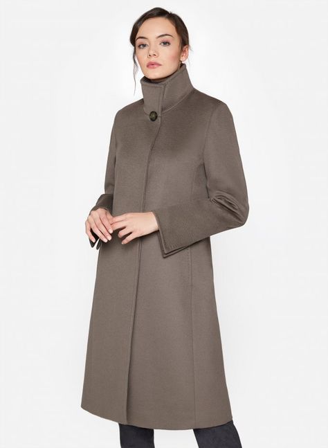 Taupe coat with button - Second Season - Cinzia Rocca Cinzia Rocca, Women Jacket, Hooded Coat, Luxury Clothing, Luxury Outfits, High Neck Dress, In Italy, Jackets For Women, Italy