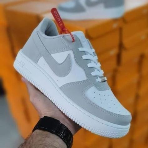 Tenis Air Force, Instagram Link, Air Force Sneakers, Nike Air Force Sneaker, Nike Air Force, Air Force, Air Jordans, Nike Air, Sneakers Nike