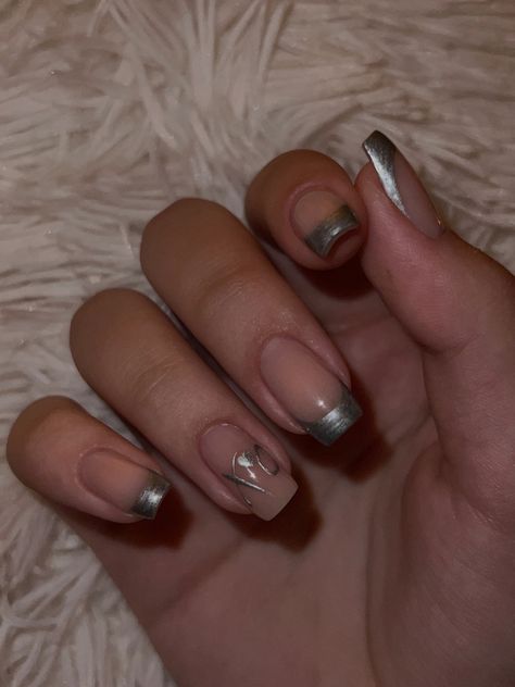 The Weeknd Nails for Concert. Silver Nails. French silver chrome nails. Nails For The Weeknd Concert, The Weekend Nails Ideas, Xo Nails Design The Weeknd, The Weekend Nails Xo, The Weeknd Nails Design After Hours, Weeknd Concert Outfit Ideas, The Weeknd Inspired Nails, Xo Nails The Weeknd, The Weeknd Inspired Outfits