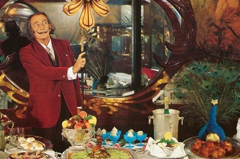 Recipe Icon, Food Artists, Food Painting, Spanish Artists, Gala Dinner, Salvador Dali, Art Icon, Photographing Food, Human Figure