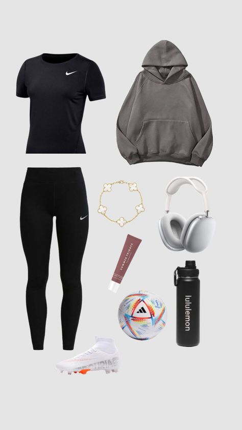 Soccer girl aesthetic Soccer Girl Aesthetic, Cute Sporty Outfits For School, Sporty Girl Outfits, Sporty Girl Aesthetic, Soccer Girls Outfits, Vollyball Outfits, Outfits Sporty, Cute Sporty Outfits, Sporty Girl