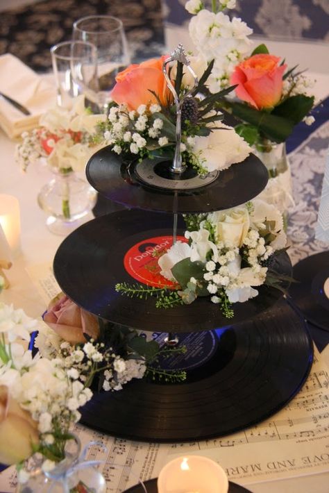 Rock N Roll Wedding, Music Themed Wedding, Rock Wedding, Future Wedding Plans, Retro Wedding, Wedding Music, Music Themed, Wedding Themes, Nice Day