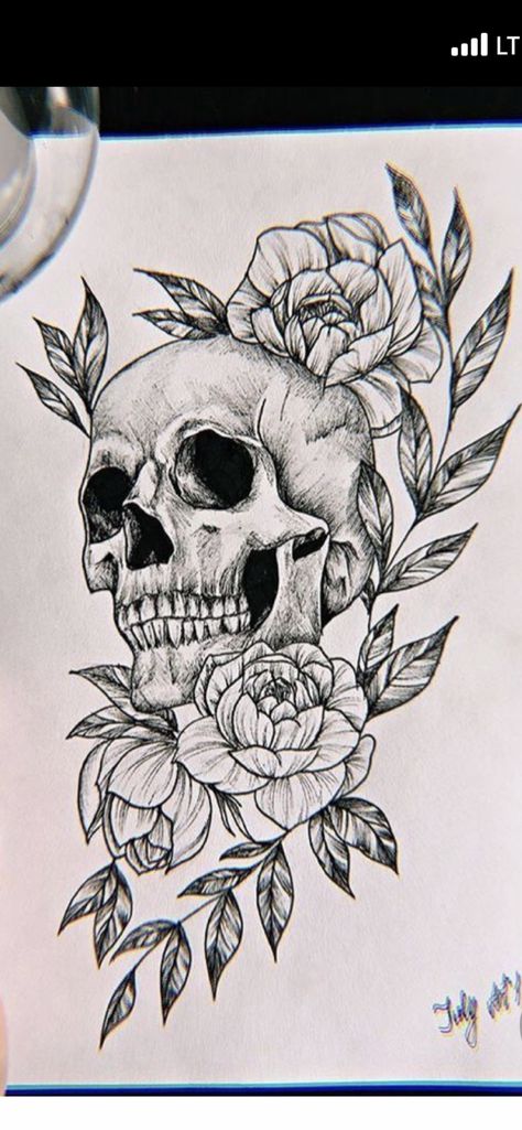 Tattoo Women Arm, Floral Skull Tattoos, Skull Thigh Tattoos, Skull Tattoo Flowers, Feminine Skull Tattoos, Skull Rose Tattoos, Flores Tattoo, Hip Thigh Tattoos, Skull Sleeve Tattoos