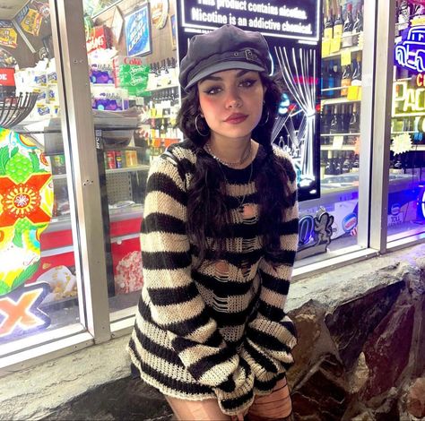 Baker Hat Outfit, Tara Thompson, Tara Yummy, Jake Webber, Outfits With Hats, Colby, Pinterest Board, Looks Style, Grunge Outfits