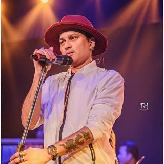 Zubeen Garg Photo, Zubeen Garg, Earth Day Drawing, Dont Touch My Phone Wallpaper, Arijit Singh, Photo Frame Design, Photos Of Lord Shiva, Couples Poses, Cute Couple Images