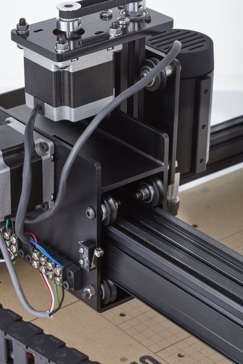 Inventables is known for the open-source, easily-modded Shapeoko 2 CNC machine. Today, they break ways with that brand as they launch their own machine, du Homemade Cnc, Cnc Router Plans, X Carve, Arduino Cnc, Cnc Router Projects, Diy Cnc Router, Routeur Cnc, Cnc Woodworking, Cnc Milling Machine