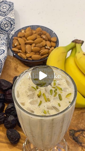 Fruit Milkshake, Saffron Threads, For Ramadan, Cardamom Powder, Ramadan Recipes, Cashew Nut, Banana Recipes, Milkshakes, Iftar