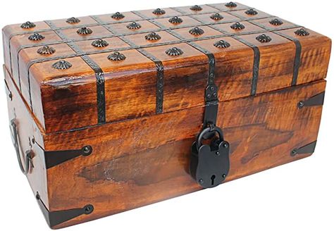 Amazon.com: Nautical Cove Treasure Chest Wooden Box with Antique Iron Lock and Skeleton Key - Storage and Decor (X-Large 17 x 10 x 7.5): Home Improvement Old Treasure Chest, Pirate Aesthetics, Small Treasure Chest, Wooden Treasure Chest, Dragon Hoard, Chest Ideas, Pirate Treasure Chest, Pirate Ships, Reference Board