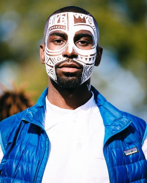 Afropunk 2017, African Face Paint, Afro Punk Fashion, African American Artwork, Make Up Ideas, Face Paint Makeup, Art Student, African Clothing For Men, Photoshoot Themes