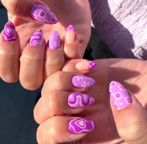 Euphoria Nail Designs, Purple Funky Nails, Fun Purple Nail Designs, Purple Tie Dye Nails, Pink And Purple Nail Ideas, Gen Z Nails, Fun Purple Nails, Groovy Nail Art, Purple Summer Nails