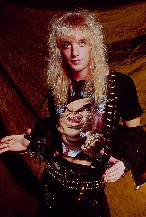 How Warrant's Jani Lane lost his battle with drink and drugs Jani Lane, 80s Heavy Metal, 80s Rock Bands, 80s Hair Bands, 80s Hair, 80s Rock, Glam Metal, Mötley Crüe, Metal Music