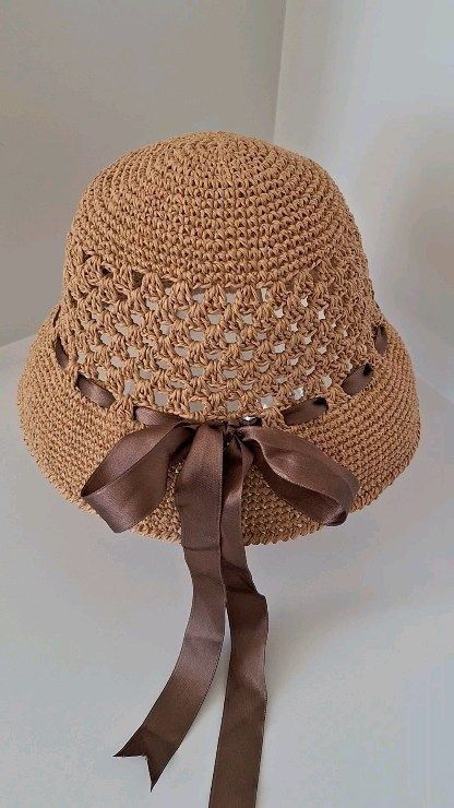 Rafia Crochet, Crochet Hat With Brim, Crochet Summer Hats, Crochet Sun Hat, Cap Ideas, Crochet Hat Free, Crochet Hats Free Pattern, Crochet Cap, January 10