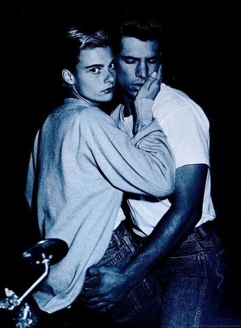 Calvin Klein Campaign, Bruce Weber, Couple Poses Reference, People Poses, Vintage Calvin Klein, Human Reference, Body Reference Poses, Human Poses Reference, Poses References