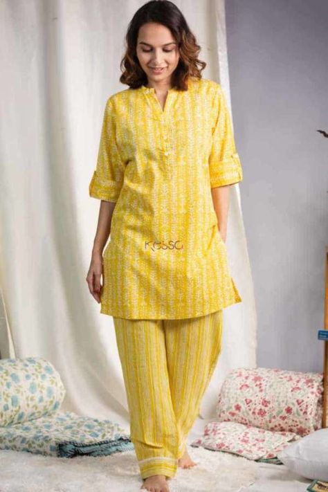 Cotton Loungewear Indian, Kurta Pajama Designs Women, Printed Cord Set, Playful Outfits, Bell Sleeve Tops, Alpona Design, Traditional Prints, Casual Cotton Top, Cotton Loungewear