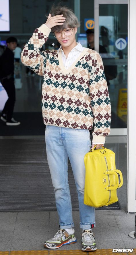 Kai Airport, Kai Fashion, Gucci Outfit, Idols Fashion, Exo Airport, Lax Airport, Kim Kai, Korean Brand, Academia Style