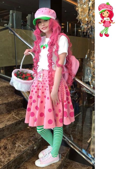 Starberry Shortcake, Strawberry Shortcake Cosplay, Strawberry Shortcake Halloween, Strawberry Shortcake Dress, Strawberry Shortcake Costume, Strawberry Costume, Giant Strawberry, Pretty Halloween Costumes, Halloween Costume Contest