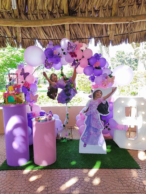 Isabella Encanto Backdrop, Isabella Birthday Party Ideas, Isabella Party Ideas, Encanto Birthday Party Isabela, Fiesta Isabela Madrigal, Isabella Themed Birthday Party, Isabella Party Encanto, Decoracion Isabella Madrigal, Piñata Isabella Madrigal