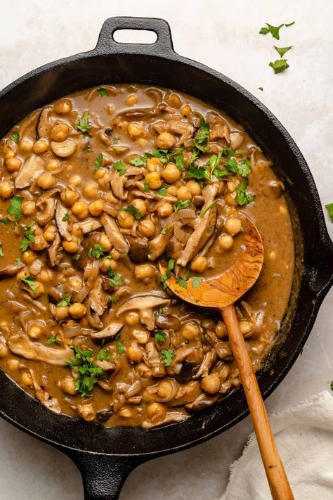 Vegetarian Mushroom Marsala, Chickpea Marsala, Vegetarian Marsala, Vegan Marsala, Chickpea Mushroom, Mushroom Marsala, Veggie Main Dishes, Marsala Sauce, Vegan Recepies