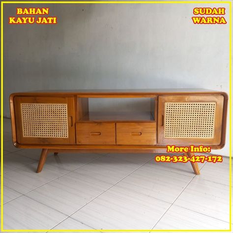 Deskripsi Meja TV Minimalis Meja Retro Minimalis Bufet TV Minimalis Murah Deskripsi Meja Tv Kayu Jati Ukuran : Panjang 150 x Lebar 45 x Tinggi 65 cm Bahan: kayu jati Finishing : Walnut M Bufet Tv, Meja Tv, Walnut, Dream House, Tv