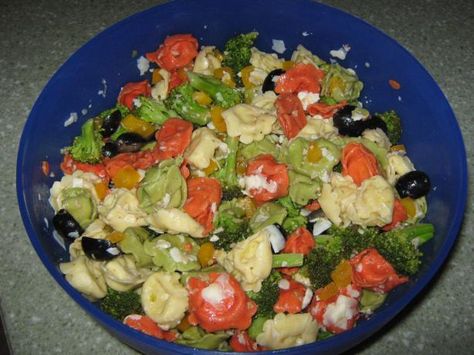 Firecracker pasta salad with tortellini Pasta Salad With Tortellini, Quick Cooking Recipes, Pasta Salad Recipe, Wine Vinegar, I Changed, Culinary Recipes, Canada Day, Pasta Salad Recipes, Red Wine Vinegar