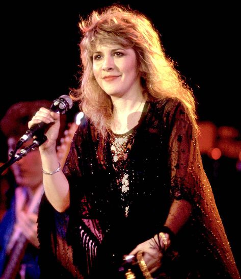 1971: Classic Rock's Classic Year Stevie Nicks Bowing, Stevie Nicks Tusk Tour, Stevie Nicks 1981, Stevie Nicks Recording Studio, Stevie Nicks Performing, Stevie Nicks Fleetwood Mac, Wild At Heart, San Bernardino, Fleetwood Mac