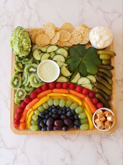 Dr Seuss Charcuterie Board, Ranch Vegetable Dip, St Patrick's Day Charcuterie Board, Rainbow Charcuterie Board, Green Ranch, Meat Boards, Chips And Guacamole, Beautiful Boards, Vegetable Dip