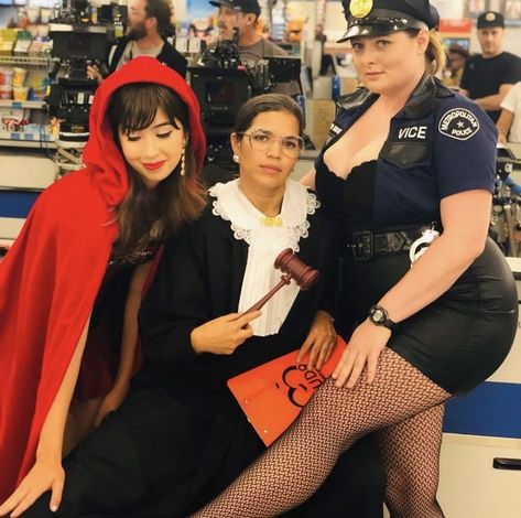 superstore bts Dina Superstore, Superstore Tv Show, Superstore Tv, Lauren Ash, Ben Feldman, Police Costume, America Ferrera, Film Inspiration, Me Tv