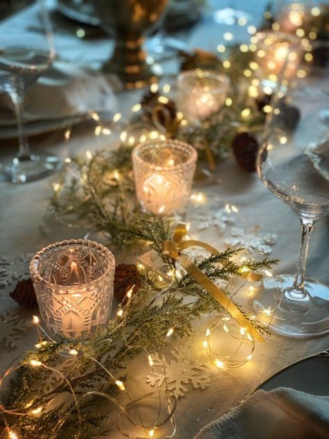 Christmas Tea Decor, Sparkle And Shine Christmas Party, Fairy Lights Table Decor, Winter Table Settings, Friendsgiving 2023, Advent 2023, Sparkle Christmas, Lighted Centerpieces, Christmas Fairy Lights