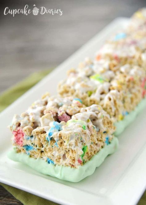 Lucky Charms Treats for St. Patrick's Day for St. Patrick's Day - Cupcake Diaries Leprechaun Rice Crispy Treats, Lucky Charm Bars, St Patrick’s Day Rice Krispie Treats, Lucky Charms Rice Crispy Treats, Lucky Charms Treats, Cupcake Diaries, St Patrick Day Treats, Krispie Treats Recipe, St Patricks Day Food