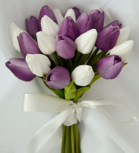 Tulip Bouquet Purple, Posy Flowers, Tulip Bouquet Wedding, Tulip Bridal Bouquet, Tulips Wedding, Posy Flower, Wedding Flowers Tulips, Tulip Wedding, Spring Wedding Bouquets