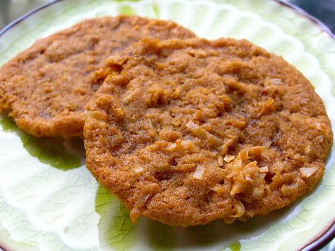 Thai Iced Tea Cookies by watchjennybake, via Flickr Tea Cookies Recipe, Thai Iced Tea, Kitchen Aid Recipes, Thai Tea, Tea Cookies, Island Food, Asian Desserts, Spice Cookies, Flavored Tea