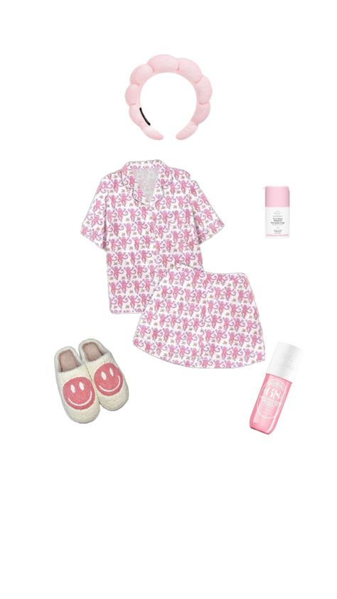 cute, preppy style pjs !! 💕 Preppy Pjs, Roller Rabbit, Outfit Inspo Casual, Cute Preppy Outfits, Preppy Outfits, Preppy Style, Birthday, Outfit Inspo, Clothes