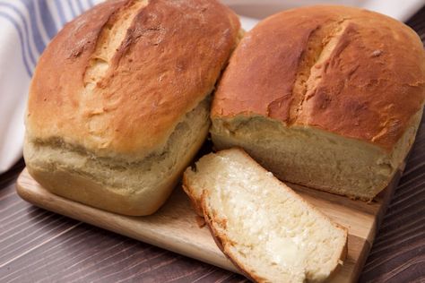 Sweet Bread Recipes, Bread Loafs, Hawaiian Sweet Breads, Cream Cheese Sauce, Fluffy Bread, Sandwich Bread Recipes, Pearl Onions, Hawaiian Sweet Rolls, Smoked Pulled Pork