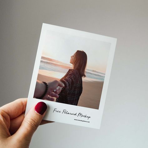 Free Polaroid Mockup (PSD) Poloroid Pictures Ideas, Polaroid Prints, Polaroid Template, Box Chocolate, Polaroid Photo, Postcard Mockup, Color Lab, Card Mockup, Polaroid Pictures